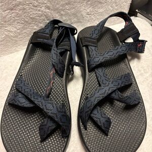 Chaco Men's Black and Navy Sandals